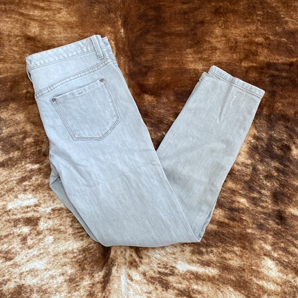 Free People Distressed Jeans - Picture 3 of 7